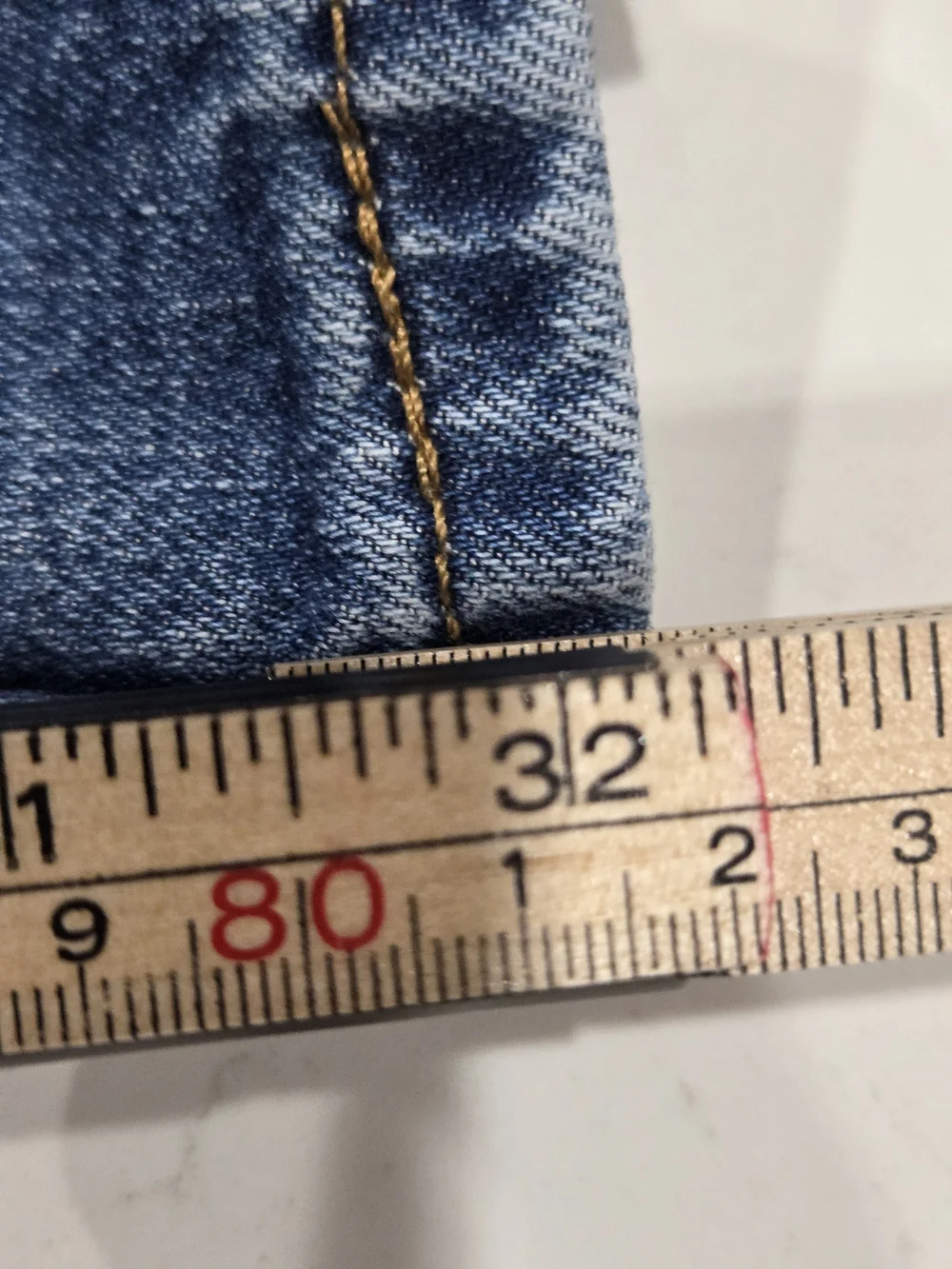Levis Mens 511  Straight Men's Jeans in Medium Blue Wash Size 33